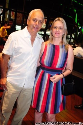 Patricia Couto recebe parabéns no SantOnofre Boteco Bistrô