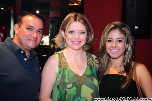 Patricia Couto recebe parabéns no SantOnofre Boteco Bistrô