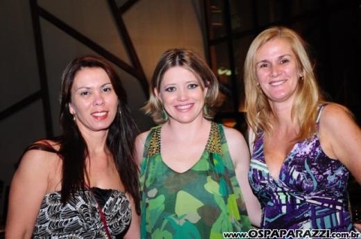 Patricia Couto recebe parabéns no SantOnofre Boteco Bistrô