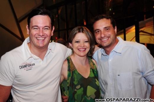 Patricia Couto recebe parabéns no SantOnofre Boteco Bistrô