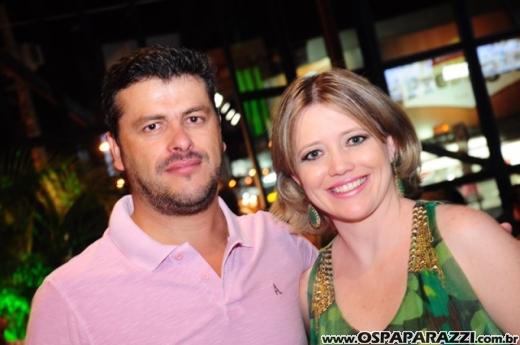 Patricia Couto recebe parabéns no SantOnofre Boteco Bistrô