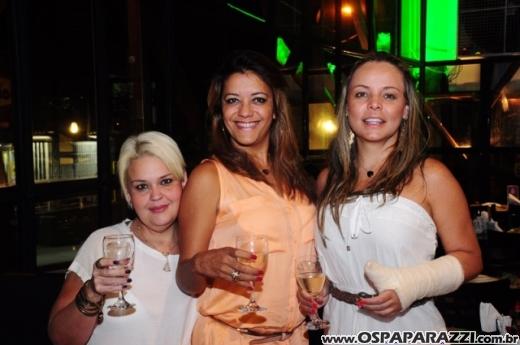 Patricia Couto recebe parabéns no SantOnofre Boteco Bistrô