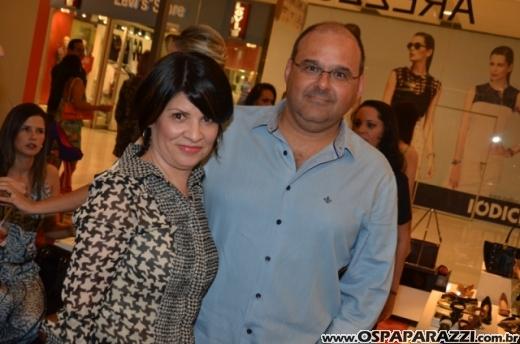Arezzo lança nova coleção 2013 no Center Vale Shopping