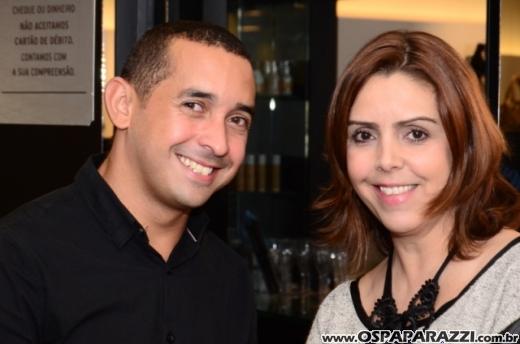Arezzo lança nova coleção 2013 no Center Vale Shopping