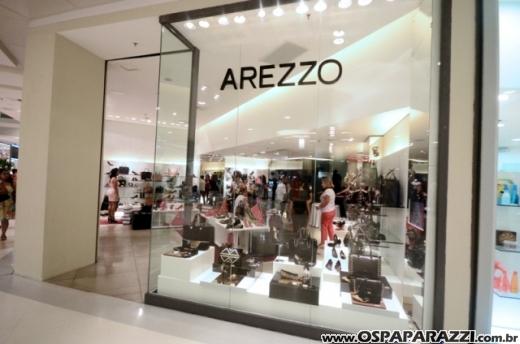Arezzo lança nova coleção 2013 no Center Vale Shopping