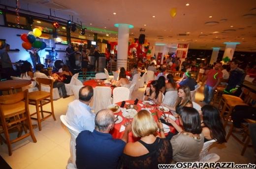 Dani Montuori canta em prol do GACC em São José Campos