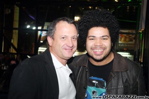 3 Testosterona está nas terças com humor de Stand Up Comedy