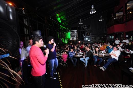 3 Testosterona está nas terças com humor de Stand Up Comedy