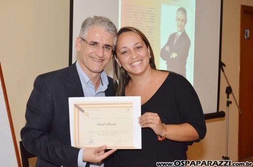 Cerimonialista Roberto Cohen ministra workshop, em São José