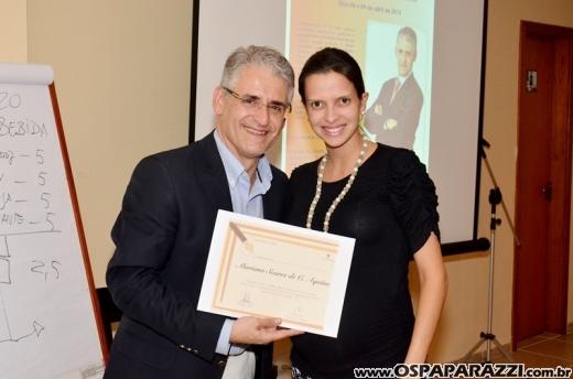 Cerimonialista Roberto Cohen ministra workshop, em São José
