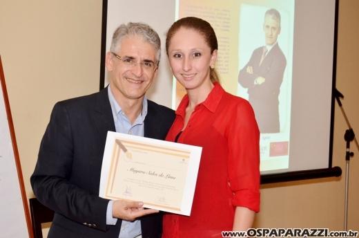 Cerimonialista Roberto Cohen ministra workshop, em São José