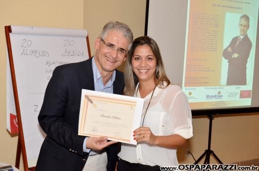 Cerimonialista Roberto Cohen ministra workshop, em São José