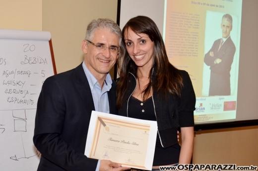 Cerimonialista Roberto Cohen ministra workshop, em São José