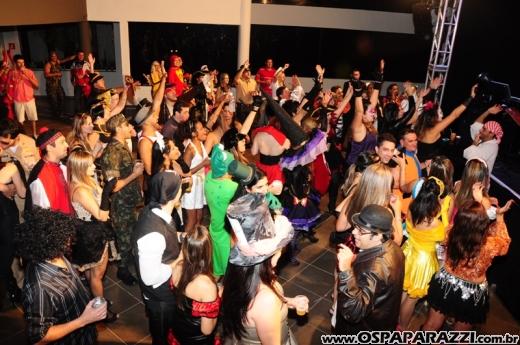 O Funil comemora sete anos com Festa Fantasia