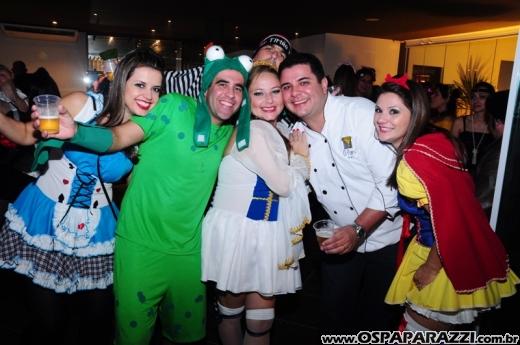 O Funil comemora sete anos com Festa Fantasia