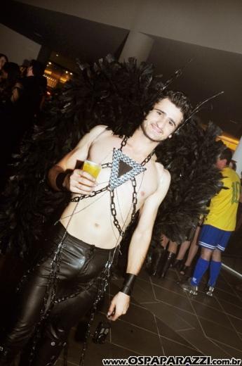 O Funil comemora sete anos com Festa Fantasia