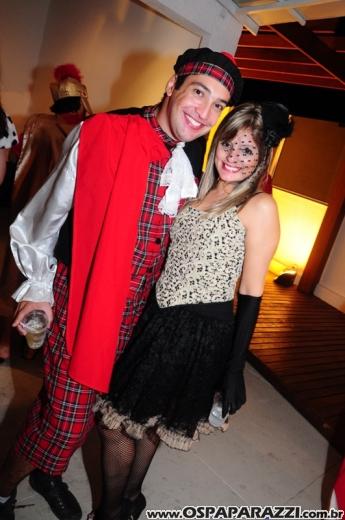 O Funil comemora sete anos com Festa Fantasia
