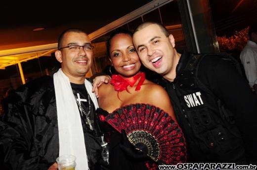 O Funil comemora sete anos com Festa Fantasia
