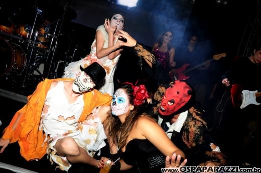 O Funil comemora sete anos com Festa Fantasia