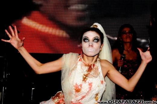 O Funil comemora sete anos com Festa Fantasia