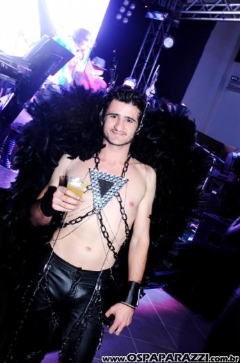 O Funil comemora sete anos com Festa Fantasia