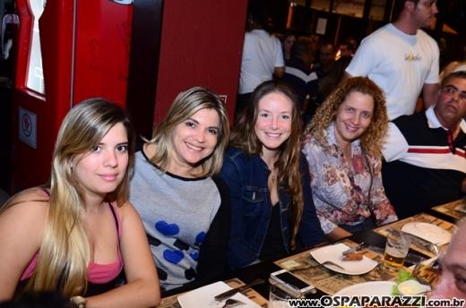 Nany People está nas terças com humor de Stand Up Comedy
