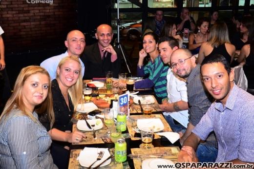 Nany People está nas terças com humor de Stand Up Comedy