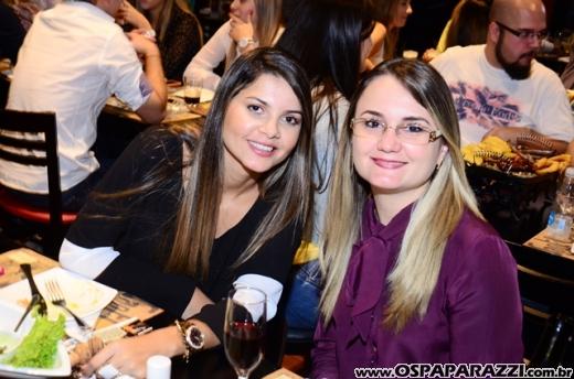 Nany People está nas terças com humor de Stand Up Comedy
