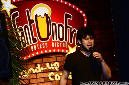 Nany People está nas terças com humor de Stand Up Comedy