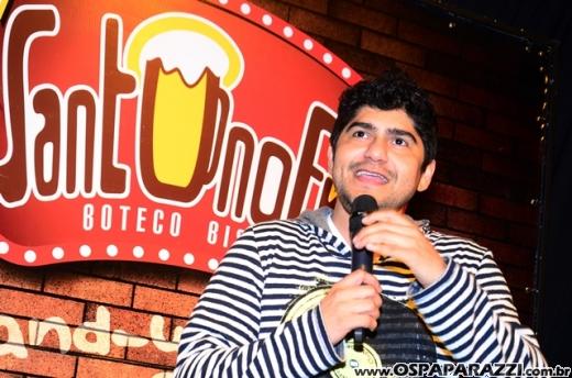 Nany People está nas terças com humor de Stand Up Comedy