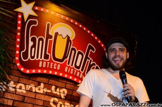 Nany People está nas terças com humor de Stand Up Comedy