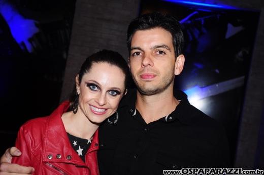 Banda Gestalt agita festa temática de Rock in Pátio