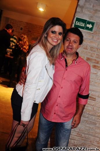 Banda Gestalt agita festa temática de Rock in Pátio