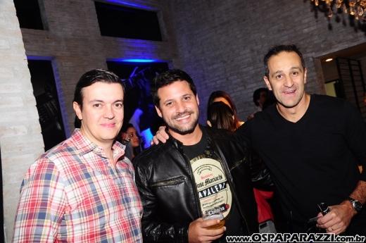 Banda Gestalt agita festa temática de Rock in Pátio