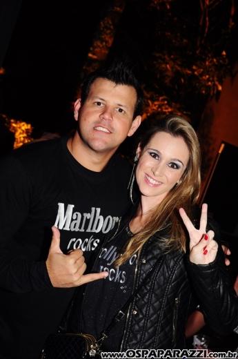 Banda Gestalt agita festa temática de Rock in Pátio
