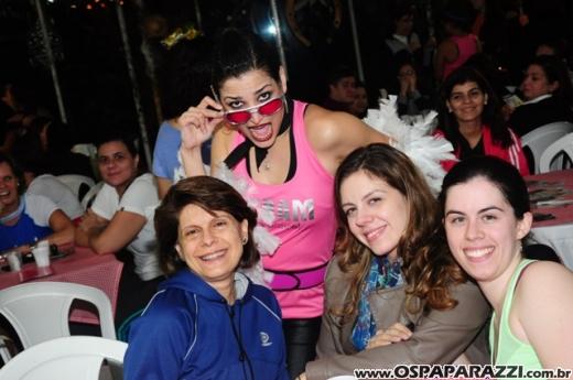 Curves - Academia para Mulheres promove Festa Junina