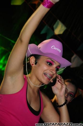 Curves - Academia para Mulheres promove Festa Junina