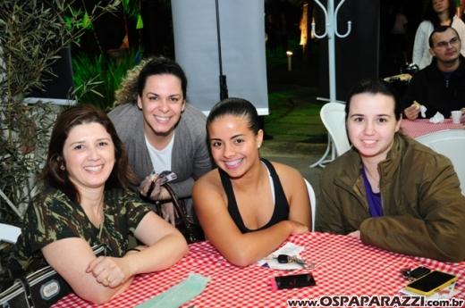 Curves - Academia para Mulheres promove Festa Junina