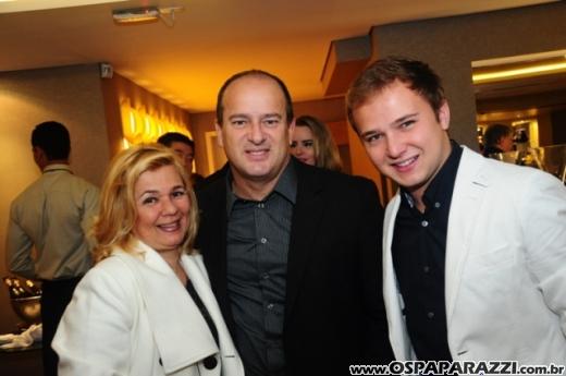 Le Palmier Restaurant inaugura no Vila Ema