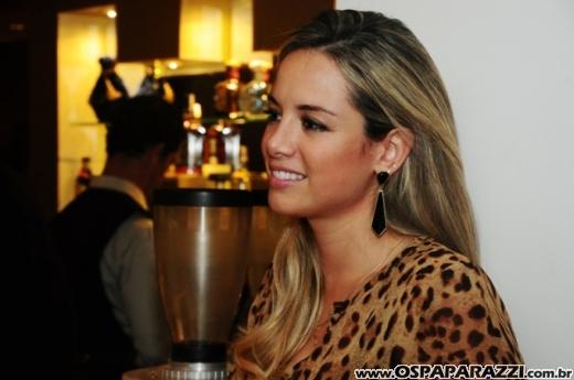 Le Palmier Restaurant inaugura no Vila Ema