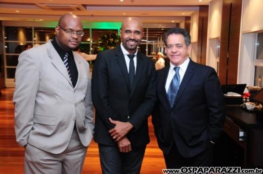 Le Palmier Restaurant inaugura no Vila Ema