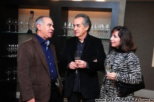 Le Palmier Restaurant inaugura no Vila Ema