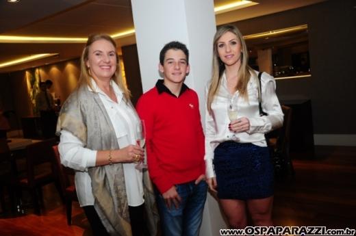 Le Palmier Restaurant inaugura no Vila Ema