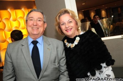 Le Palmier Restaurant inaugura no Vila Ema