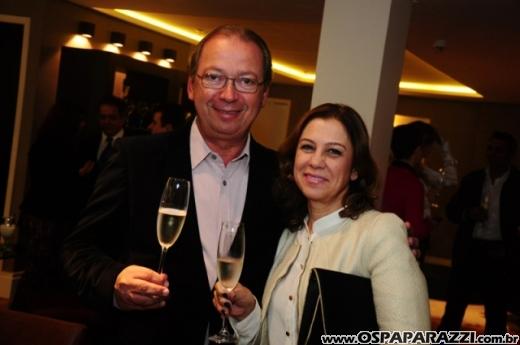 Le Palmier Restaurant inaugura no Vila Ema