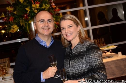 Le Palmier Restaurant inaugura no Vila Ema