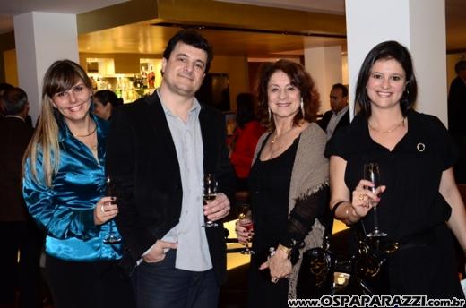 Le Palmier Restaurant inaugura no Vila Ema