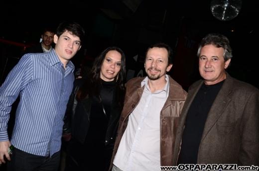 Brothers of Brazil com João Suplicy e Supla só no Anexo
