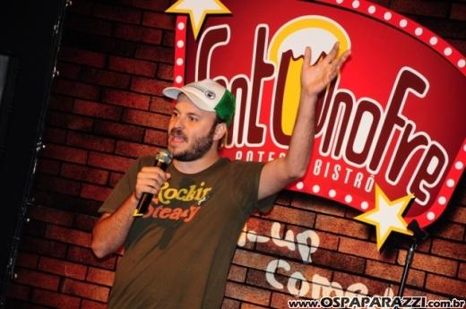 Nany People trás convidados nas terças com humor SantOnofre