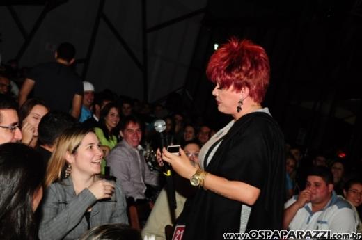 Nany People trás convidados nas terças com humor SantOnofre